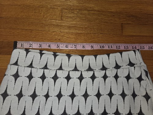 Renee C. SKIRT Sz Medium 29 Waist Geometric Print Bodycon Off White Black USA - Picture 6 of 7