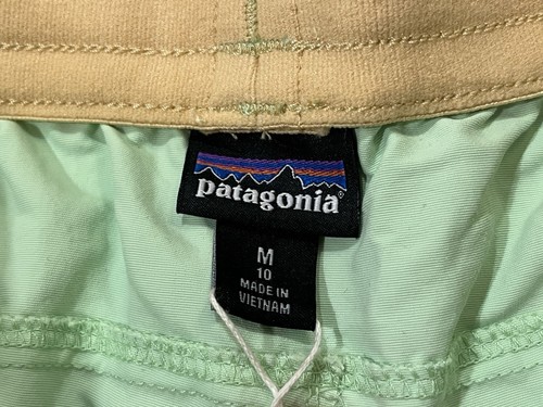 NWT Patagonia Kids Girls Baggies Shorts 4” Unlined Salamander Green M Medium 10 - Picture 3 of 5