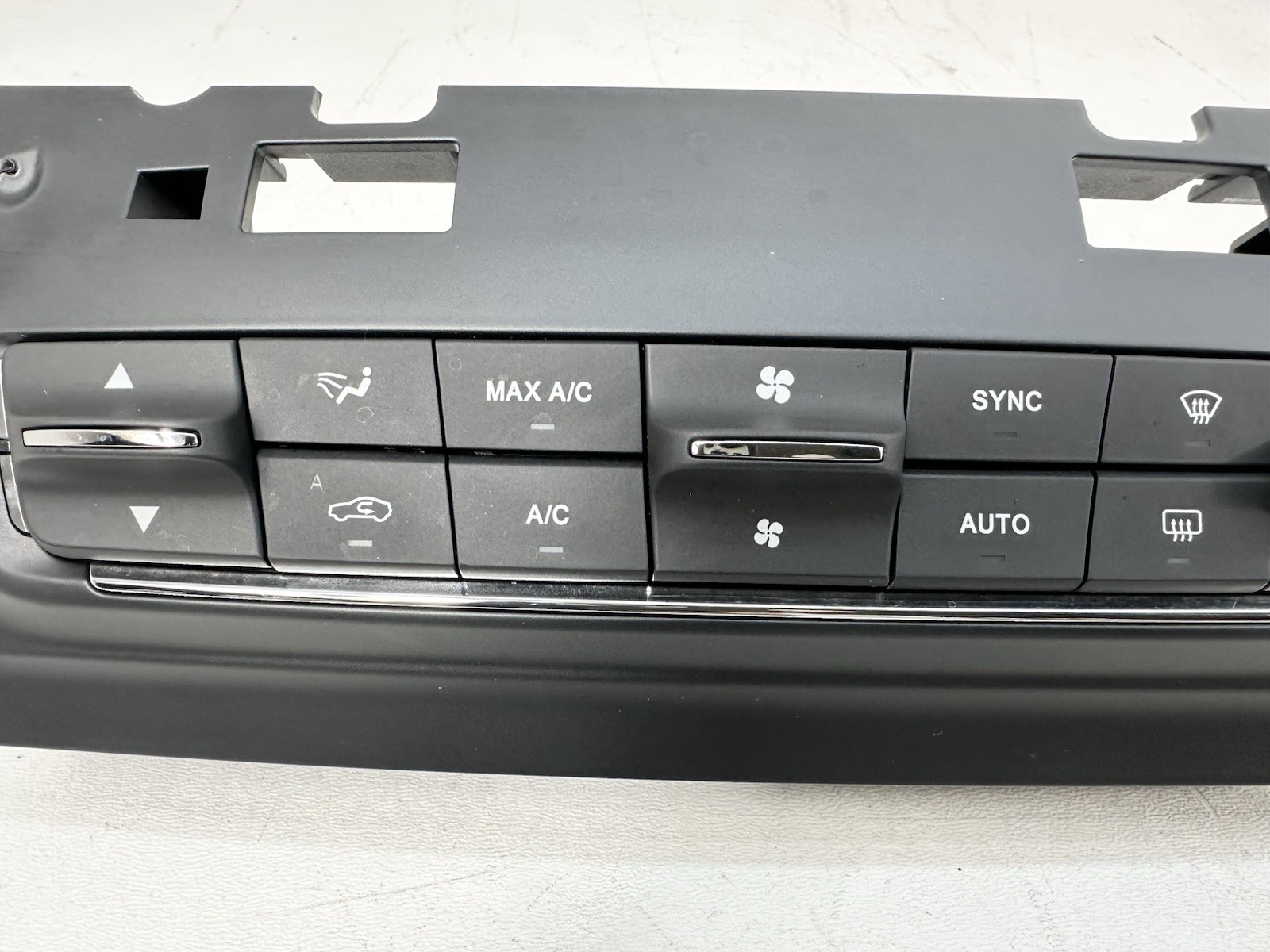 2017 Maserati Ghibli AC Heater Climate Control Switch Panel OEM 6700749200