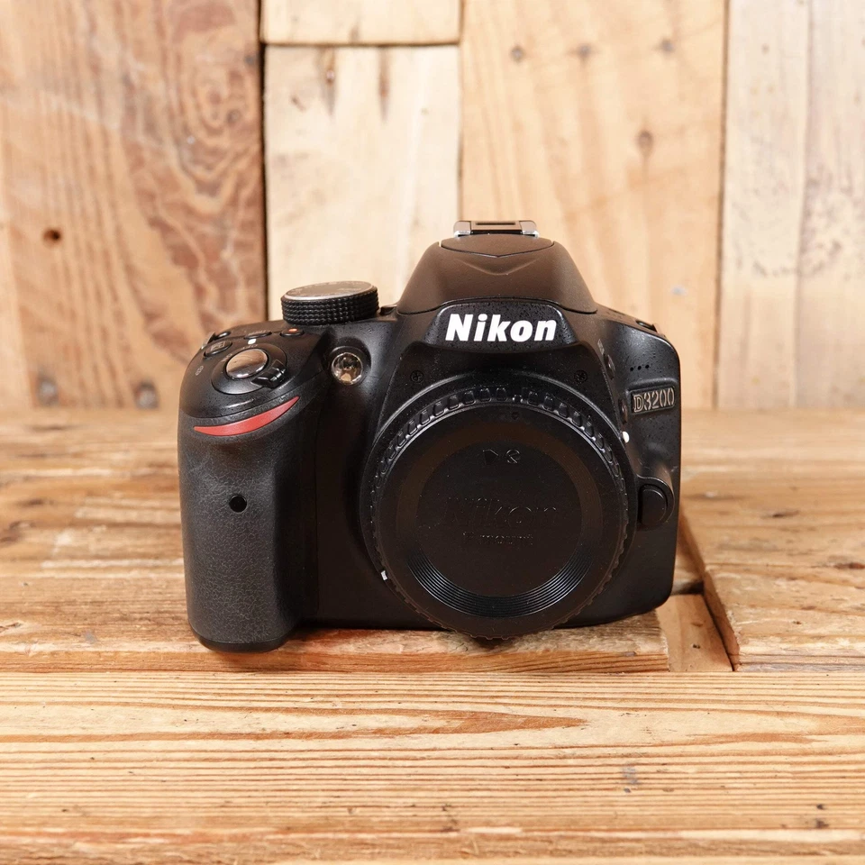 Nikon D3200, photo 1 of 5