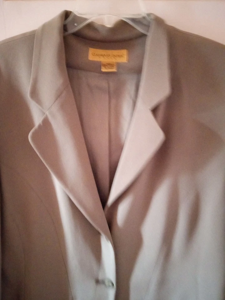 Vtg Y2K Silk Lined Women's Blazer Classiques Entier Woman 16W  Khaki Colored - Image 3 of 4