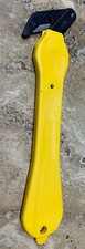 Klever Kutter Excel Yellow Protective Box Cutter with Wide Head