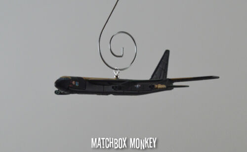 Stratofortress B-52 Diamond Lil Bomber Vietnam War Christmas Ornament Airplane - Picture 6 of 11