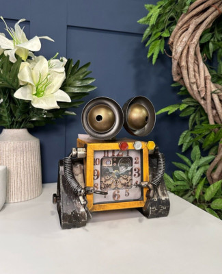 Industrial Style Roboter Schreibtischuhr | Vintage Retro TV Style | Wall-E Style