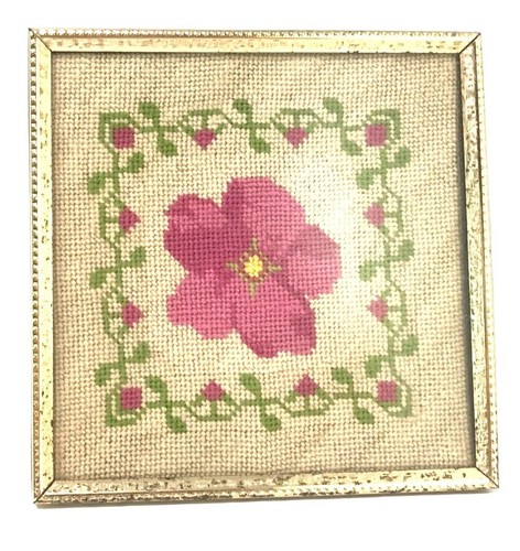 1980s Needlepoint Wildflower Triptych Trio Framed 5 in Iris Trillium Rose Estate - Picture 4 of 5