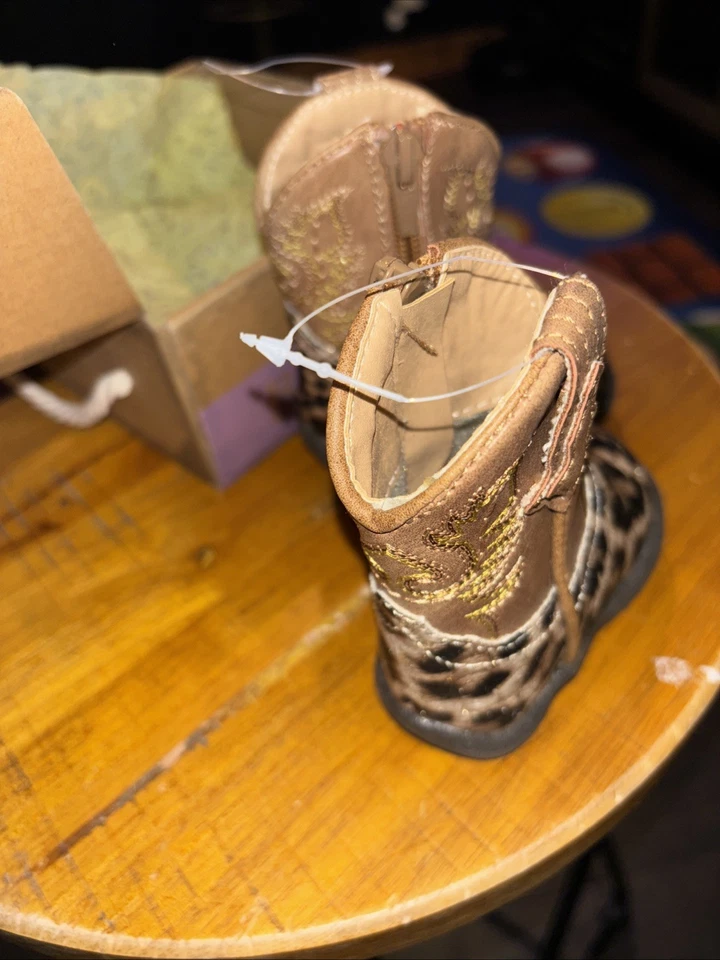 Botas de caubói Roper bebês meninas couro sintético bronzeado cowbabies leopardo - Imagem 4 de 4