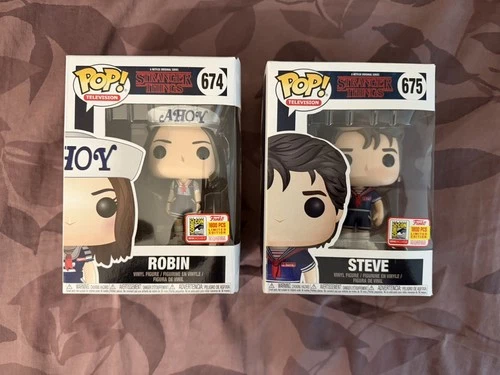Stranger Things Funko Pop Steve & Robin : Comic Con Exclusive : 1 of 1800 PCS
