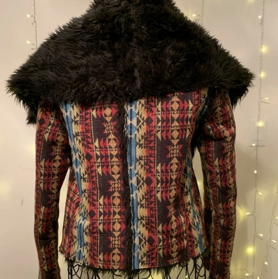 $200 UNIF Abrigo Chaqueta Cascada Linda Piel Tribal Azteca Suroeste XS Foto 2 de 4