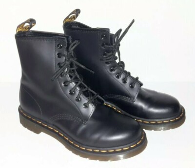 Women's Shoes Dr. Martens 1460 8 Eye Leather Boots 11821006 BLACK