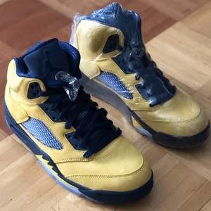 jordan 5 michigan yellow