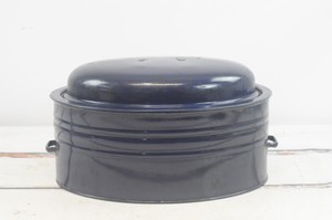 large enamel roasting pan with lid