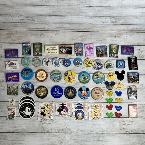 Huge Lot DISNEY Buttons Pins Cards Balloon Weights Coasters Film Promo Merch Vtg - 第 1/12 張圖片