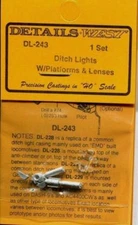 Details West 243  x HO Ditch Lights w/Platforms & Lenses Set
