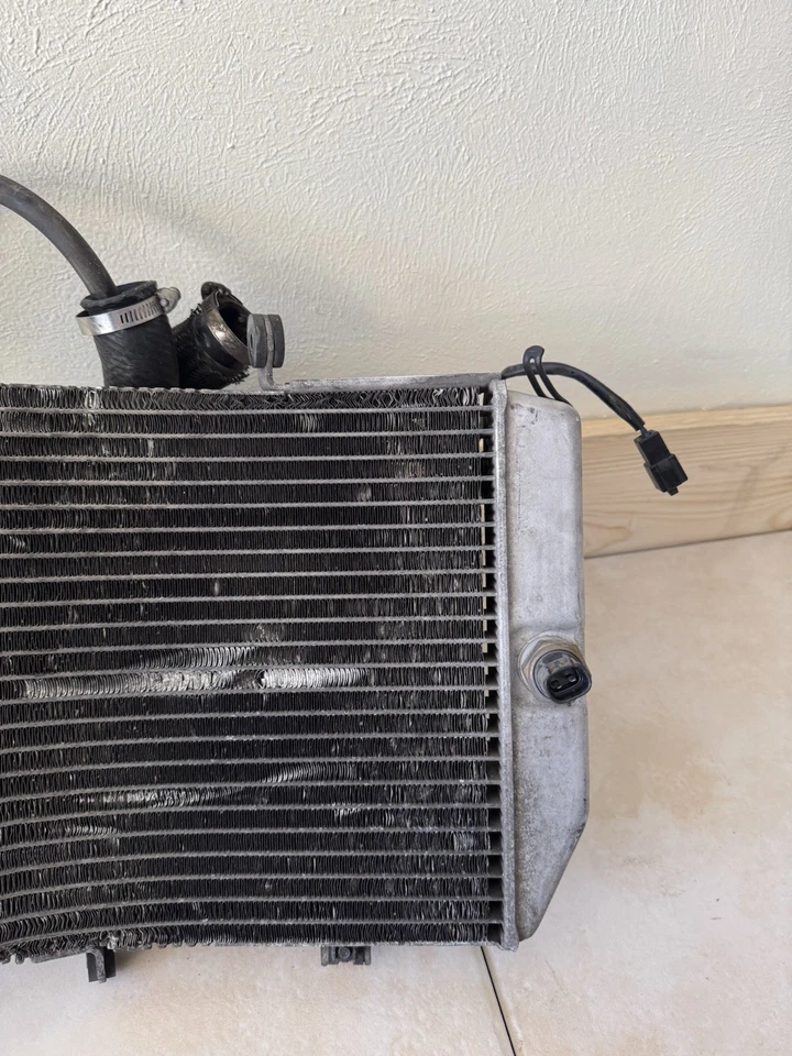 Suzuki GSXR600 GSXR 600 2001-2003 radiador motor enfriador con ventilador Foto 4 de 4