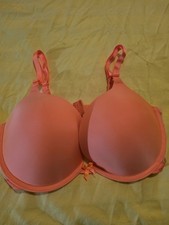 Victoria's Secret Wear Everywhere Super Push Up Bra Womens Size 36D Peach