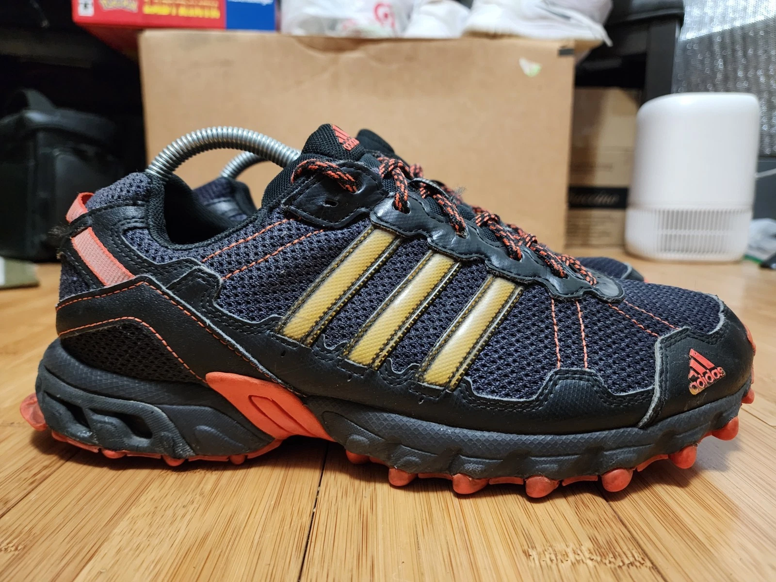 Adidas Rockadia Mens 9.5 Hike Trail Running Black Energy BY1790 Outdoor Athletic