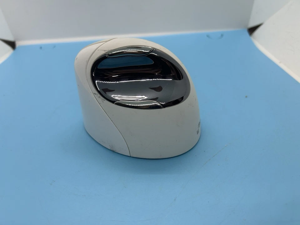 Вертикальная мышь Evoluent VM4RB — только мышь — без ключа — белая - Изображение 2 из 4