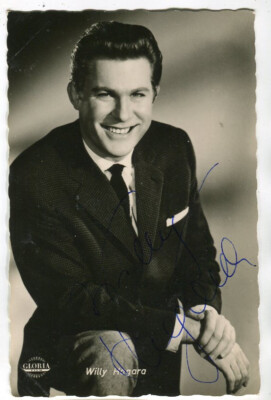 AK Willy Hagara, Film, Autogramm, Original signierte Kolibri-Karte 1959