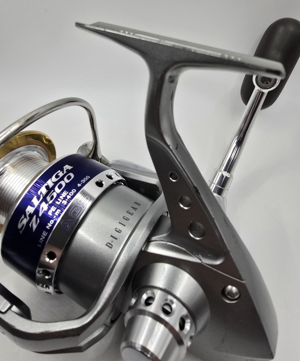 Daiwa Saltiga-Z 4500 Spinning Reel from Japan | eBay