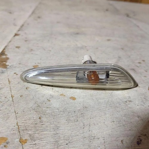 BMW 3 Touring E46 Kotflügelblinker vorne rechts E130623 1.96 Diesel 31506306