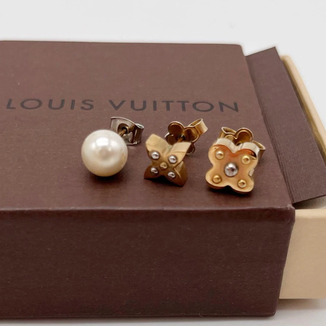LOUIS VUITTON（LV） Louis Vuitton M75446 Orecchini Colore Placcato Oro Set di Perle Finte dal Giappone