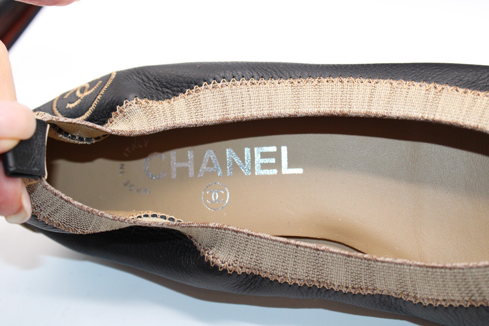NIB Chanel Lambskin and Grosgrain Beige Black Skimmer  Ballerinas , Size 7.5B image 8
