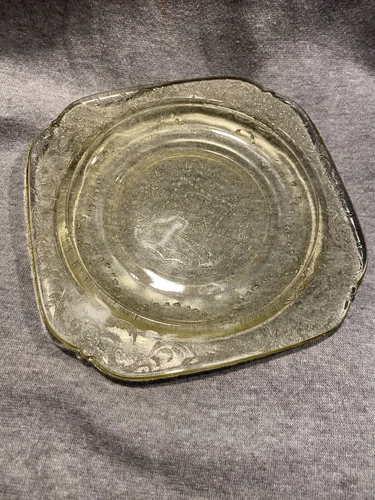 Vintage 6" Plates Amber Madrid Depression Federal Glass Desert / Salad