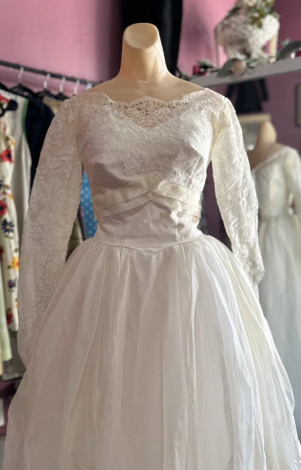 Vestido de novia vintage años 50 princesa calce y acampanado blanco encaje XXS Foto 4 de 4