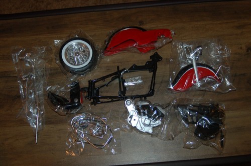 Testors Indian "Classic" Motorcycle Kit No. 715
