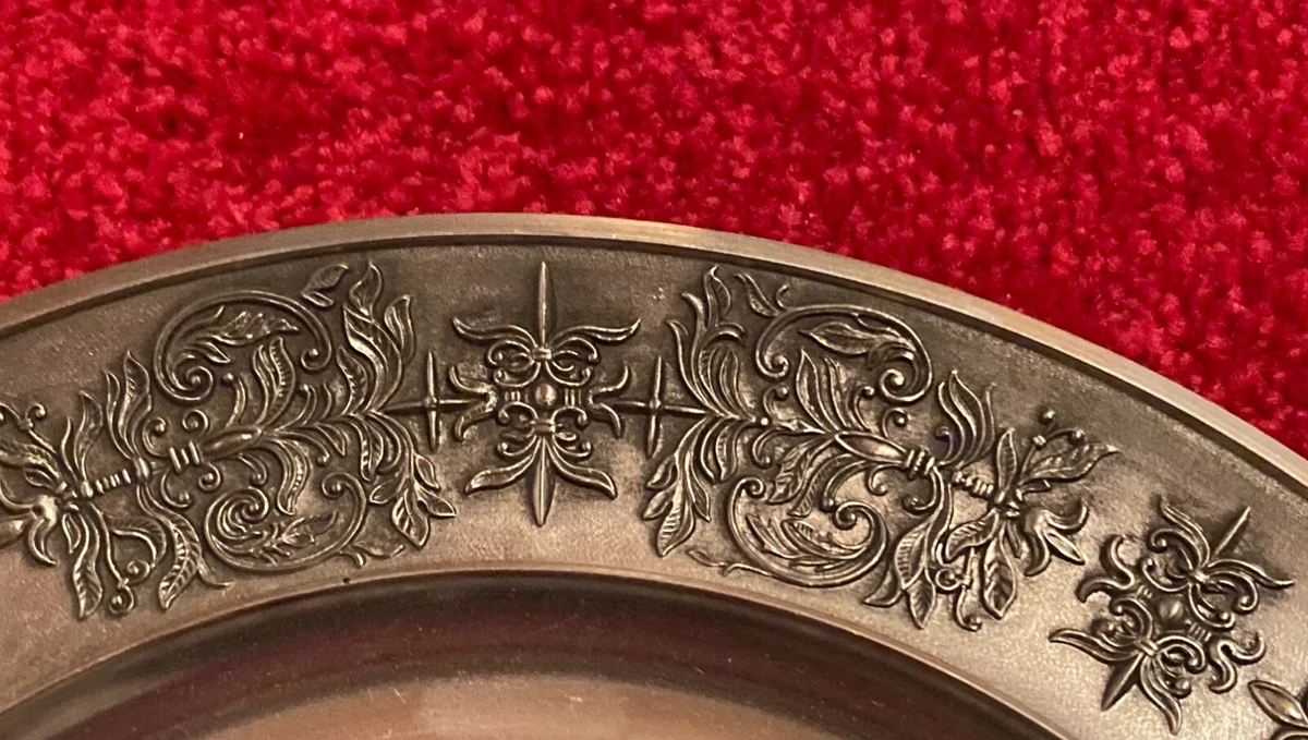 BMF Zinnteller - Jubiläumsteller mit Blumenbouquet und Gravur „50“, D ca. 24 cm