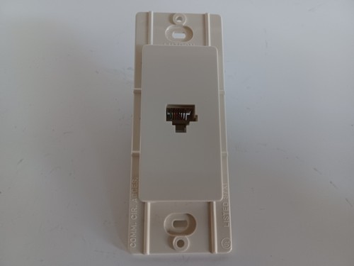 Lutron Claro CA-PJ-WH Telephone Jack Outlet, White - Zdjęcie 2 z 12