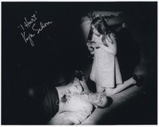 KYRA SCHON signed Autogramm 20x25cm LIVING DEAD in Person autograph