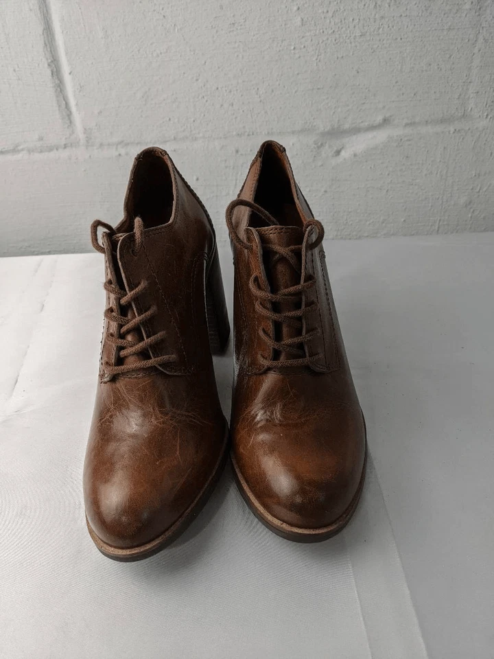 Lucky Brand Womens Size 8.5 M Brown Leather Laces Ankle Fashion Western Boots - Image 3 of 4