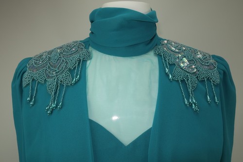 Vtg 80s PATRA Teal Sequin Chiffon Organza Cape Design Knee Length Dress Sz 10 - Picture 3 of 12