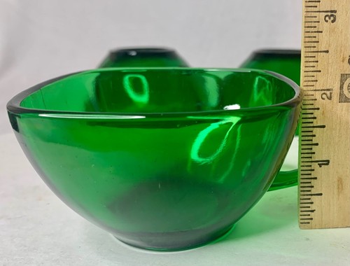 Vintage Lot of 6 Anchor Hocking Glass Forrest Green Charm 4 Cups and 2 Saucers - Picture 3 of 14