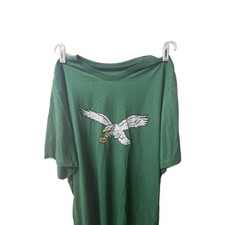 Eagle Football Graphic T-Shirt Green Sports Fan Tee Vintage Style Men’s Top