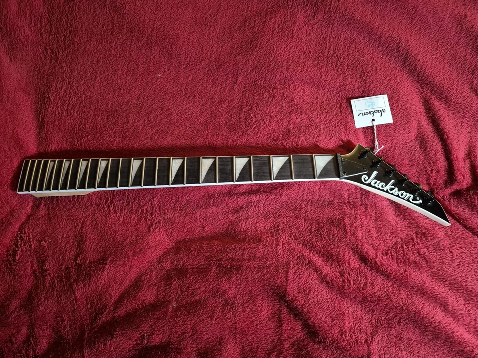 Cuello de guitarra Jackson 24 trastes incrustaciones de aleta de tiburón para Dinky King V Rhoads Warrior Foto 4 de 4