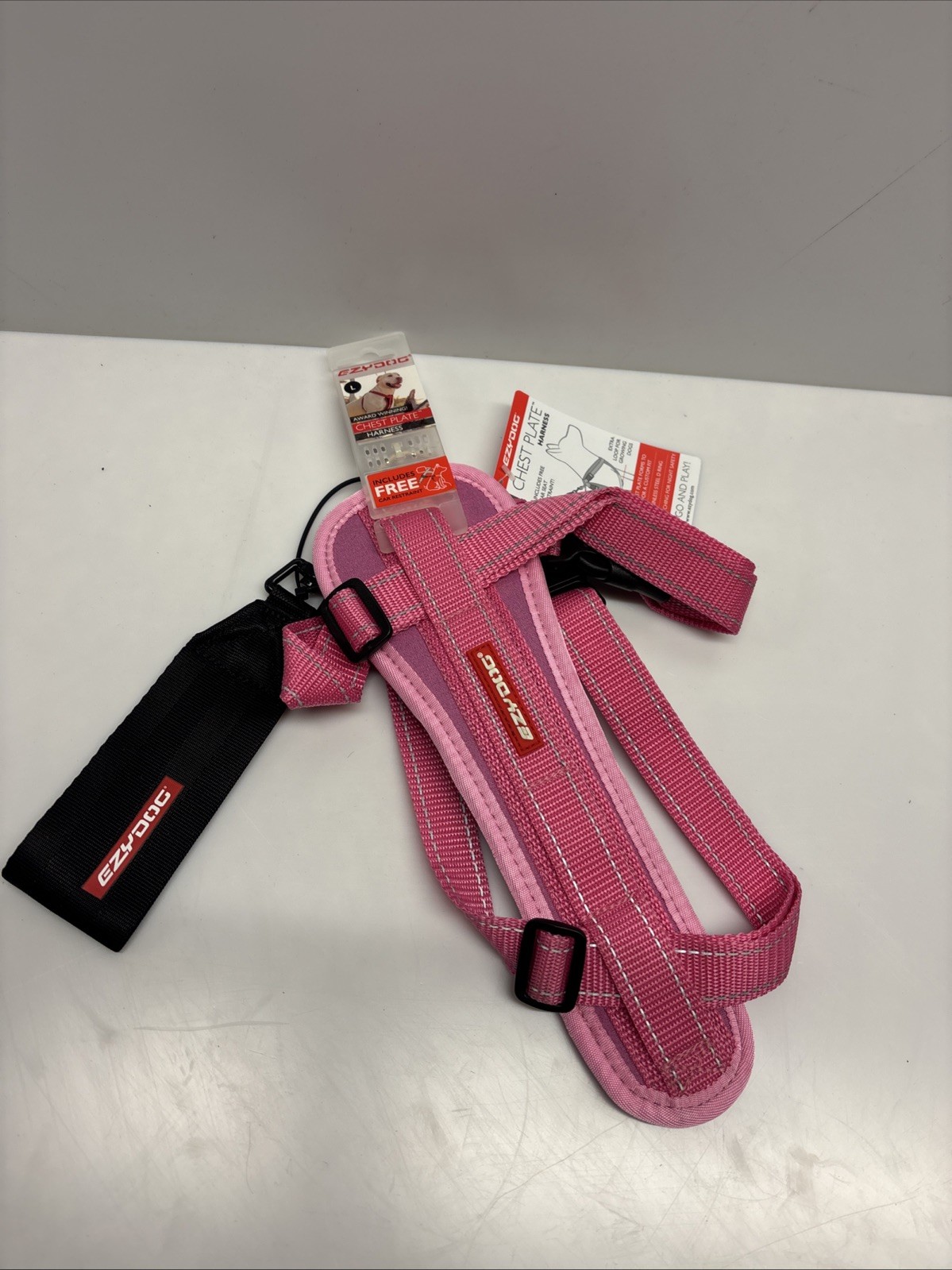 EzyDog Chest Plate Harness Reflective Car Restraint Seat Belt Attachment Size L