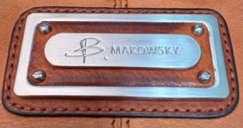 Cartera B Makowsky Diseñador Calabaza NARANJA Cuero Ultra Suave Cremallera Alrededor Usada en Excelente Condición Foto 3 de 4