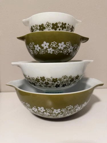 Pyrex Spring Blossom Crazy Daisy Cinderella Mixing Bowls Nesting Set 441-444