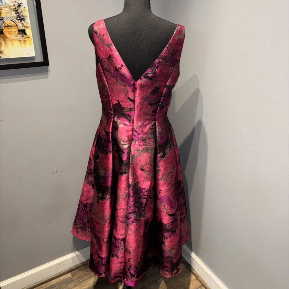 Платье Adrianna Papell металлик жаккардовое длина до чая облегающее и расклешенное фиолетовое размер 12 - Изображение 3 из 4