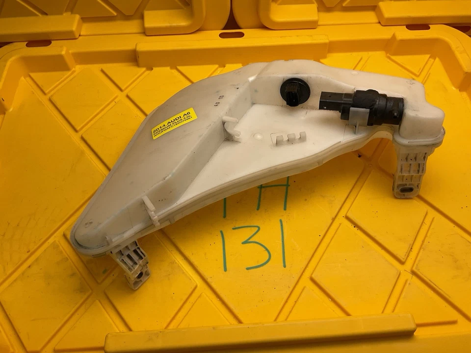 2012-2018 AUDI A6 QUATTRO C7 WINDSHIELD WIPER WASHER FLUID RESERVOIR TANK OEM - Image 4 of 4
