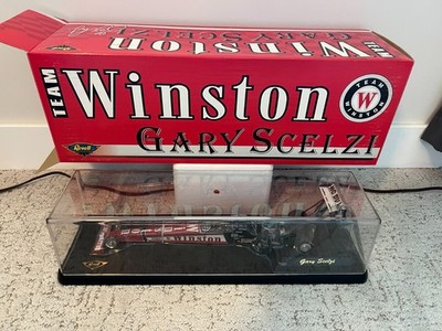 Revell 1/24 Gary Scelzi Team Winston 1999 Top Fuel Dragster w/ Display Case