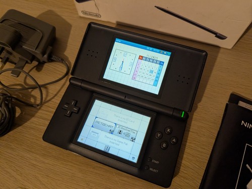 Boxed Black Gloss Nintendo DS Lite With 2 X Games Charger OVP Stylus - Bild 5 von 14