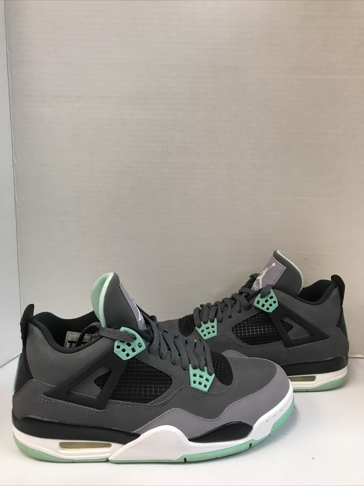 jordan 4s mint