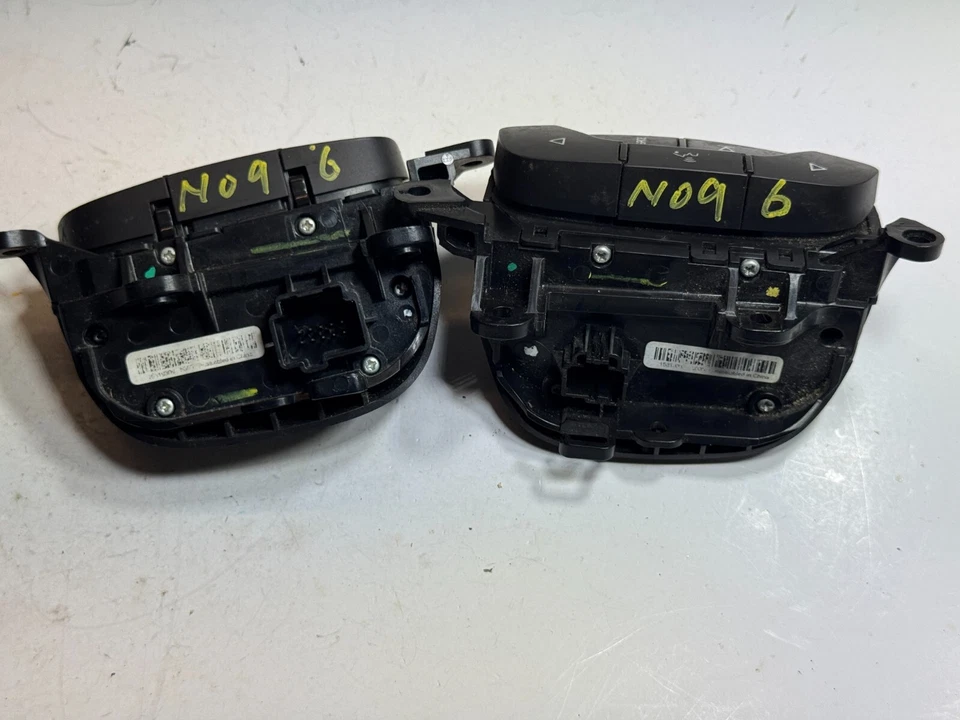Chevrolet Tahoe 2008-2013 volante audio control crucero interruptor OEM Foto 3 de 4