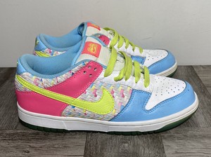 dunk low neon