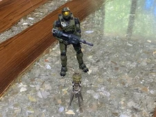 McFarlane Toys Figure: Halo 3 Rocket Equipment Edition:Spartan 117 Master Chief