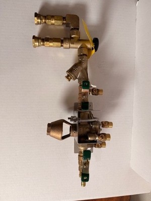 Watts 1/2  009-QT RPZ Backflow Preventer w/ LF70A-F Tempering Valve & Y-Strainer