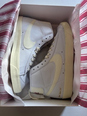 Nike Blazer Mid '77  VNTG EMB   Popcorn  Size 10 DS